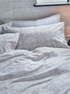 Aurora Reversible Bedding Set