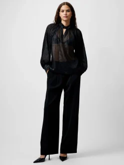 Beth Lurex Keyhole Top