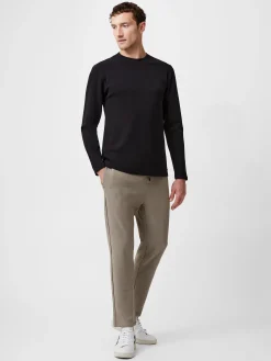 Long Sleeve Crew Neck Top