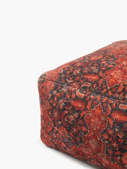 Valentina Pouffe